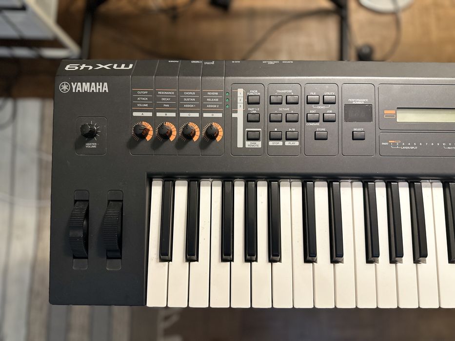 Yamaha Mx49 ( Trocas )