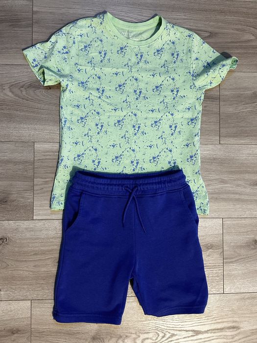 Koszulka + krótkie spodenki 128 Primark