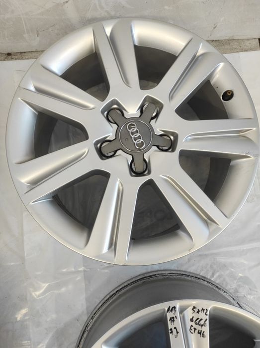113 Felgi aluminiowe ORYGINAŁ AUDI R 17 5x112 otwór 66,6 Ładne