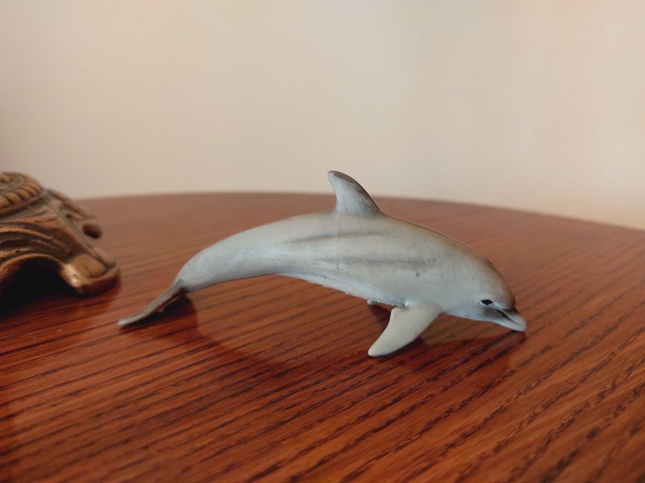 Delfin schleich figurka