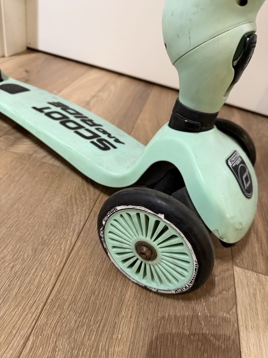 Hulajnoga scoot and ride