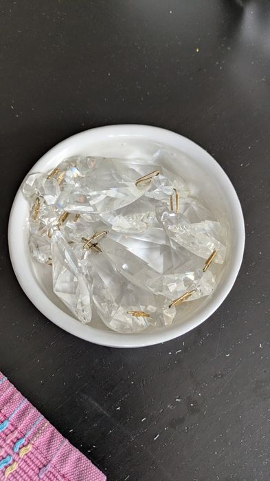 Lustre Clássico de 8 Braços em latão banhado a prata e Cristal Lapidado (Funcional)