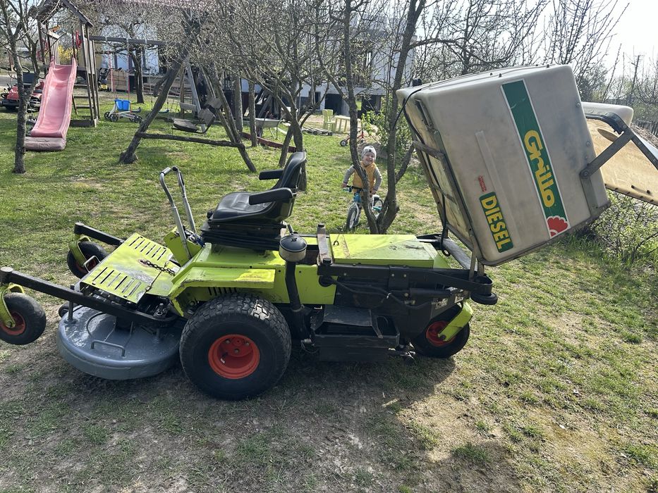 Grillo FD300 Kosz Diesel Kosiarka Traktorek