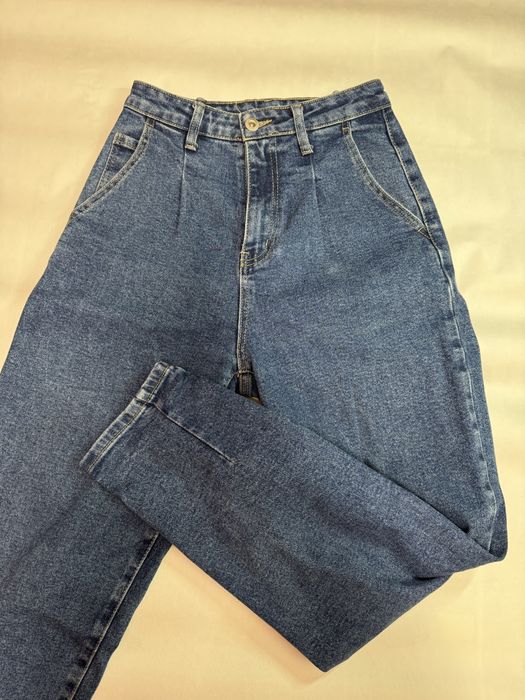 Продам джинси моми