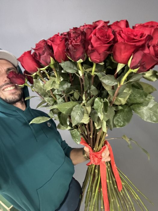 Троянди/розы/rose з доставкою!