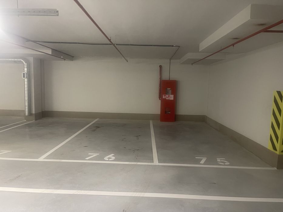 Паркинг 4 сезона будова