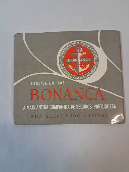 Manuais do carro ou proprietário