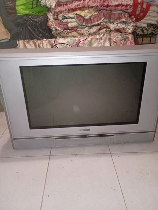 TV Toshiba sem comando
