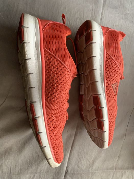 Кросівки жіночі Venice 39 розмір