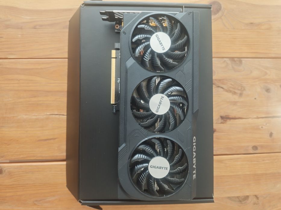 Karta Graficzna RTX 4070 windforce  OC 12 GB