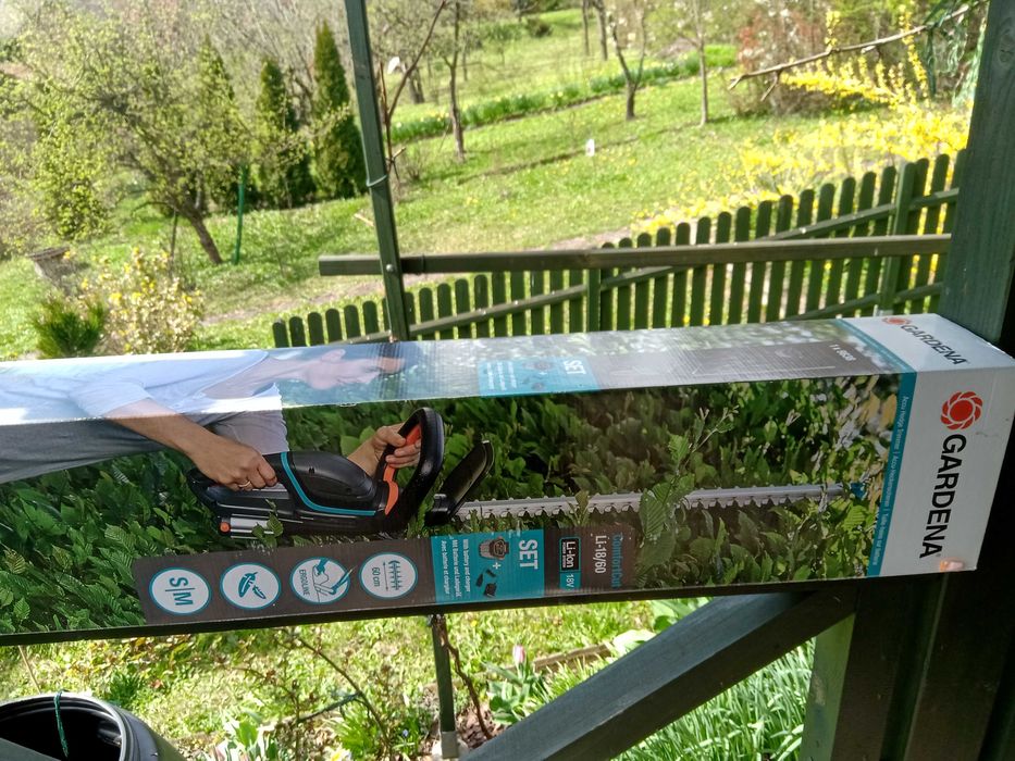 Nożyce akumulatorowe Gardena / nowe nieużywane  . Li 18/60 cm.