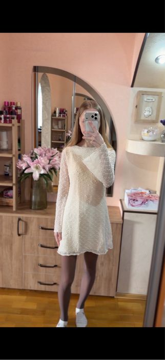 Плаття з довгим рукавом