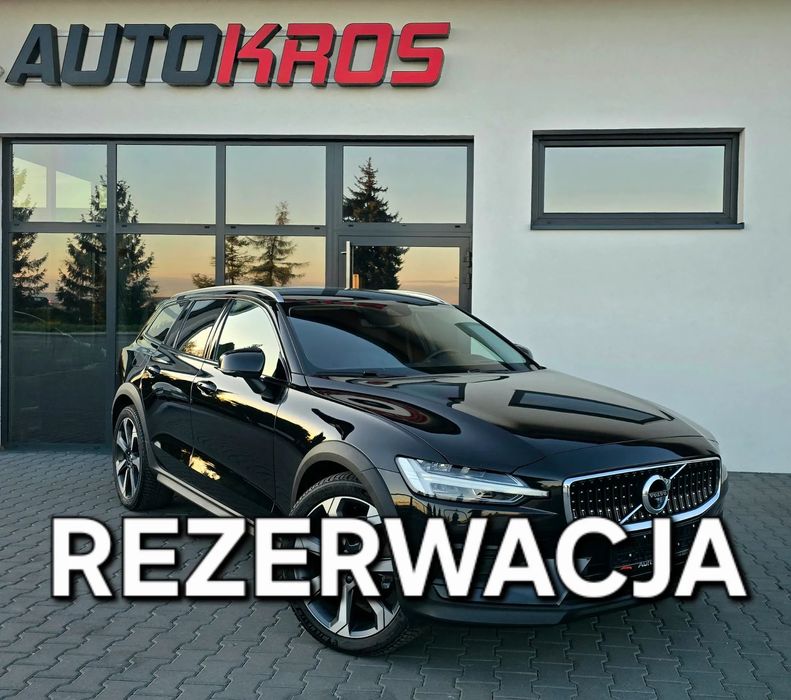 Volvo V60 Cross Country AWD Bezwypadkowe  Serwis ASO Idealny Stan  BOWERS & WILKINS  VAT23