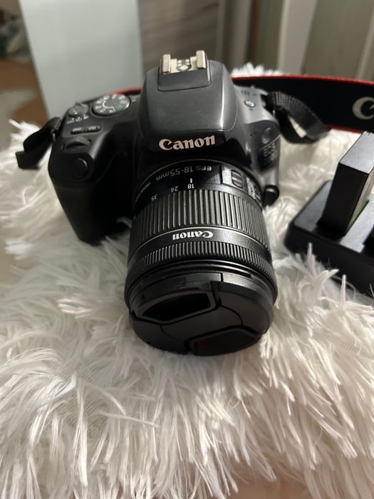Aparat Canon eos 200d