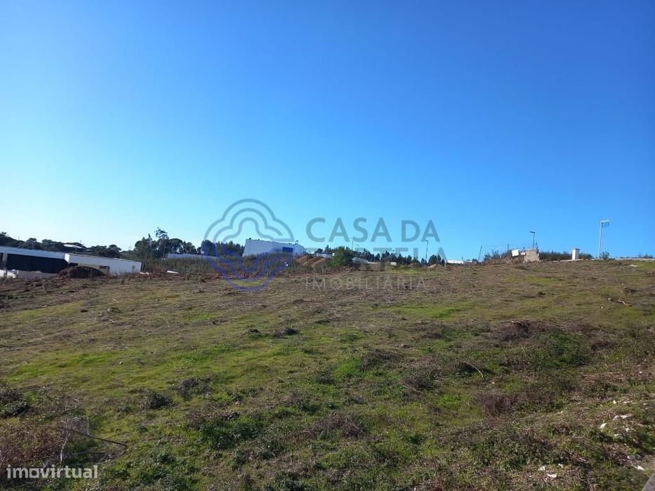 Lote de terreno para construção próximo de Constância no Centro de Por