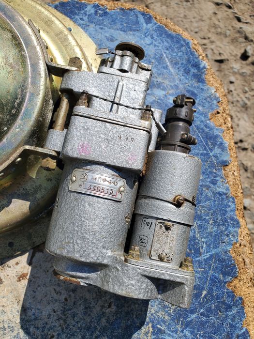 привод фара самолета вертолета ФРС-200 мотор Д-12ТФ редуктор МПФ-6-В