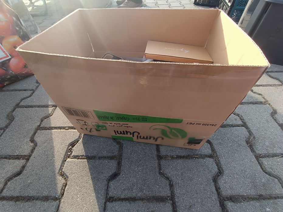 Box etui do telefonów