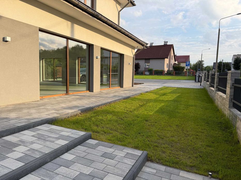 Lokal usługowy 160m2 w bardzo dobrej lokalizacji