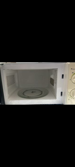 Microondas Selecline- a funcionar perfeitamente