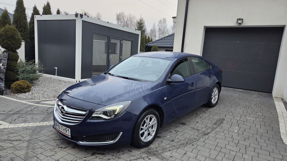 Opel Insignia po lifcie 2014r. 1.8Gaz"Niski Przebieg 198tys.1 właścici