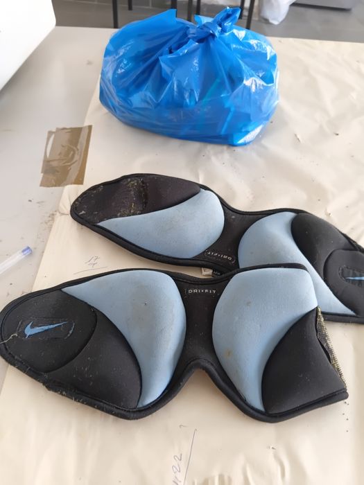 1 par de pesos para tornozelos/pulso Nike  1,13 kg (usado)