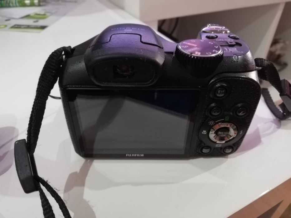 Maquina Fotográfica Fujifilm Finepix S1700