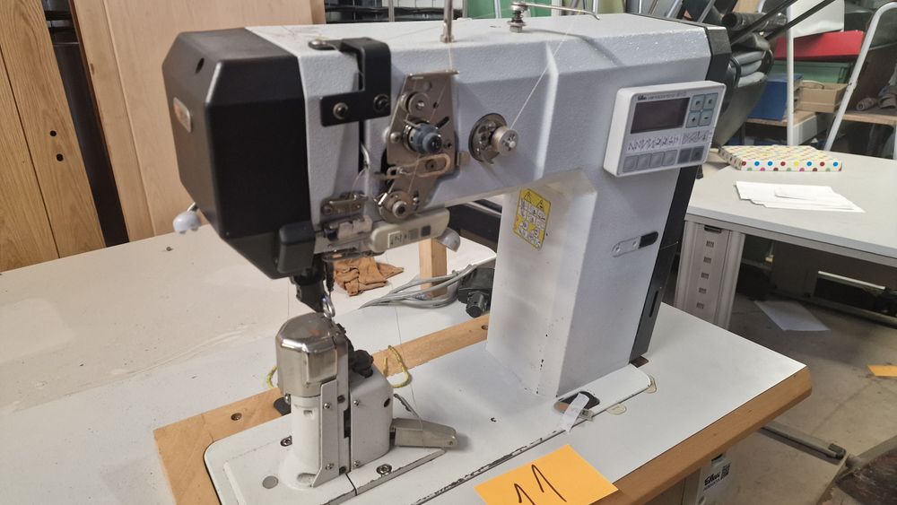 Maquinas de costura vendo este lote de 3 unidades