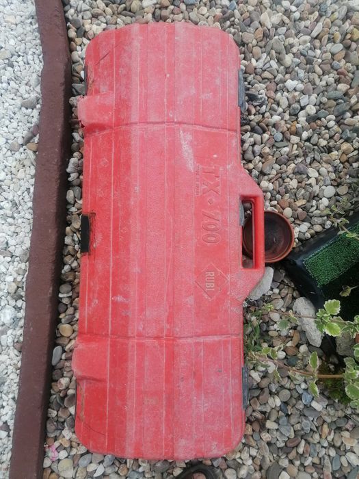Maquina de cortar azuleijo RUBI TX 700