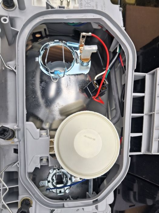 Lampa lewamercedes w 124 Tyc Nowa