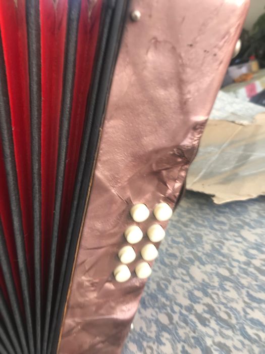 Vendo esta concertina em LA sustenido