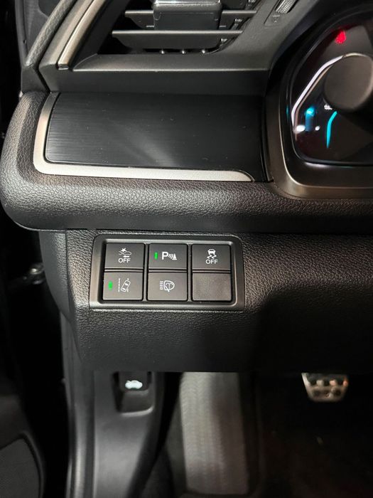 Honda Civic 1.0 i-VTEC Dynamic