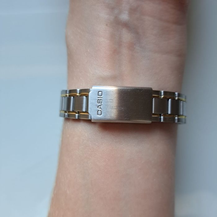 Relógio Casio LTP-V007 Mulher