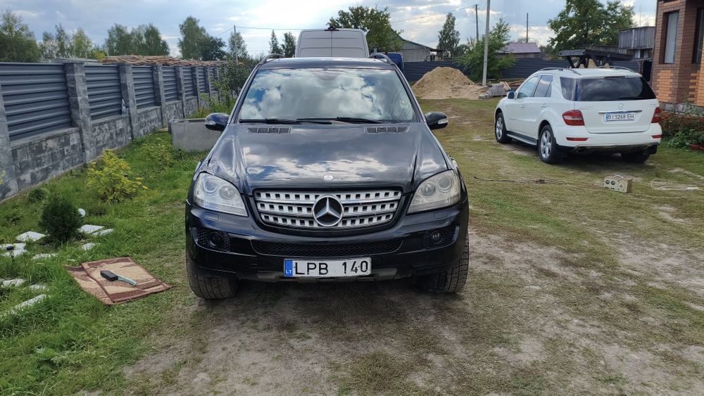 Mercedes Benz ML320 W164