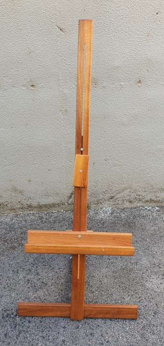 Cavalete de madeira para quadros