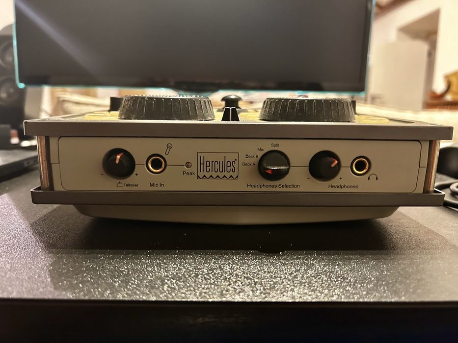 Hercules DJ Console MK2