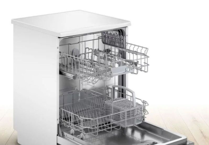 Посудомийна машина б/в Bosch SMS23DW01T