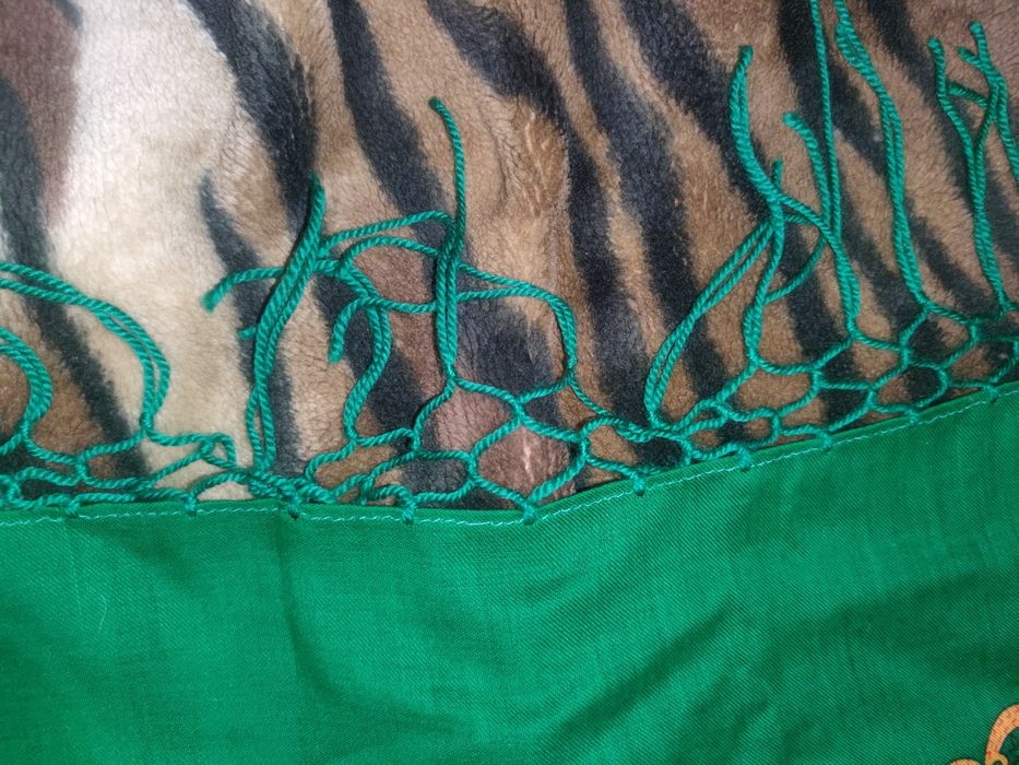 Платок большой новый 125см