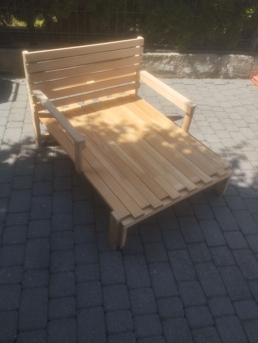 Fotel ogrodowy lub łóżko dziecięce