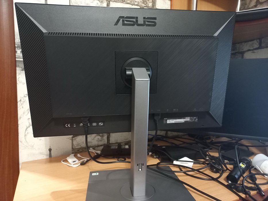 Монитор 27" Asus ProArt Display PA278CV На Запчасти