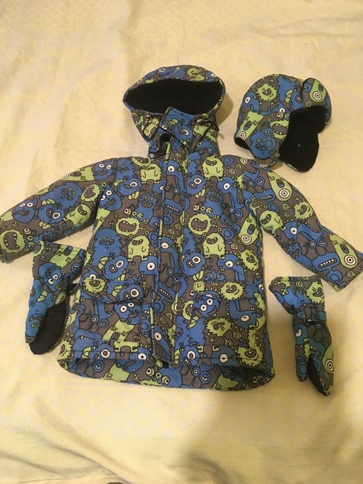 Курточка, рукавички та шапка  для хлопчика  европейська зима.