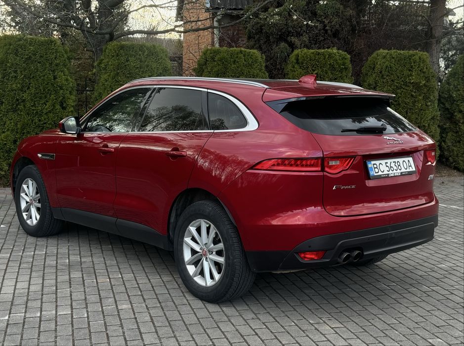 Jaguar f-pace 2016 2.0 d 2л. дизель ягуар європа