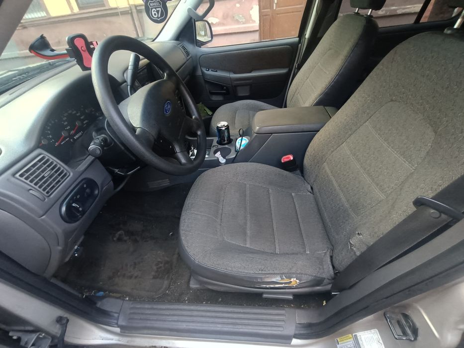 Ford Explorer 4.0 V6 SOHC 2005r.