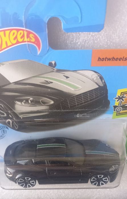 Aston martin DBS hot wheels