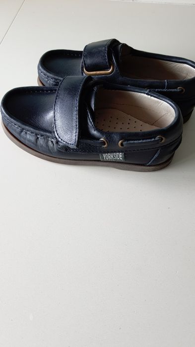 Sapatos de pele menino 26