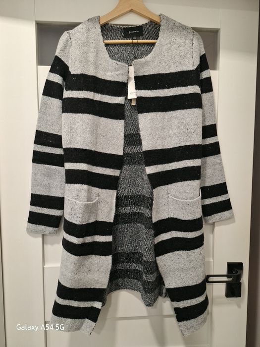 Nowy sweter Stradivarius