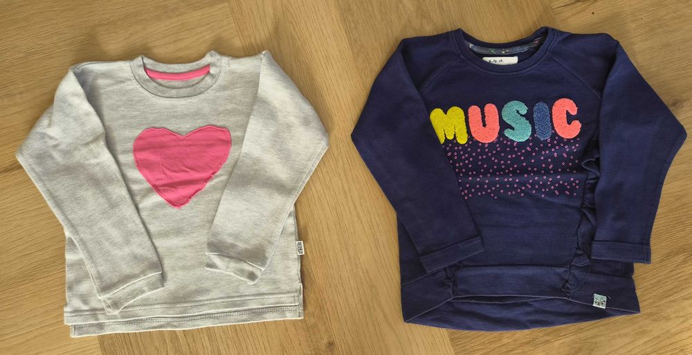 Bluzy dla dziewczynki r. 104