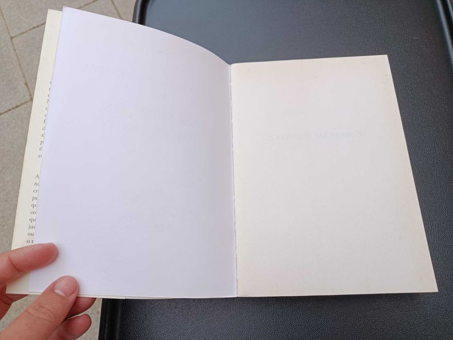 Livro "Os Espaços em Branco", de Agustina Bessa-Luís