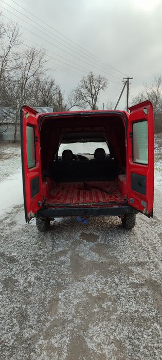 Ford courier 1.8 дизель на ходу несправний