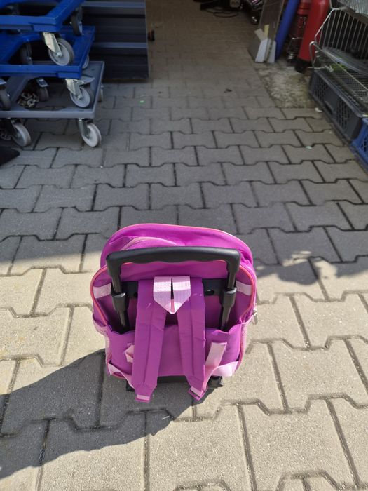 Tornister plecak na kółkach
