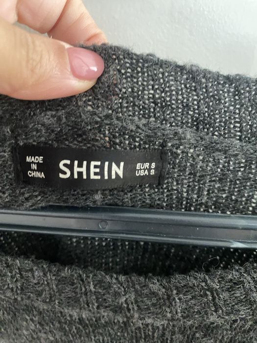 Camisola malha com lantejoutas grandes